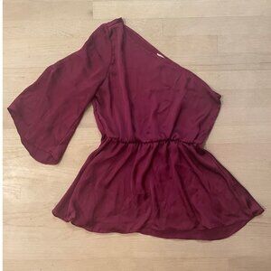 TRAMP One Shoulder Magenta Top size Large